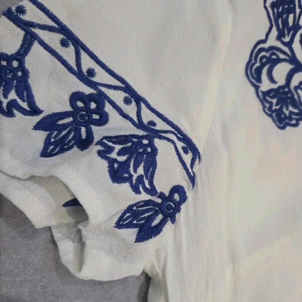 Lulus Women Tale to Tell White Blue Embroidered Shift Dress size S Short Sleeve - Picture 5 of 14